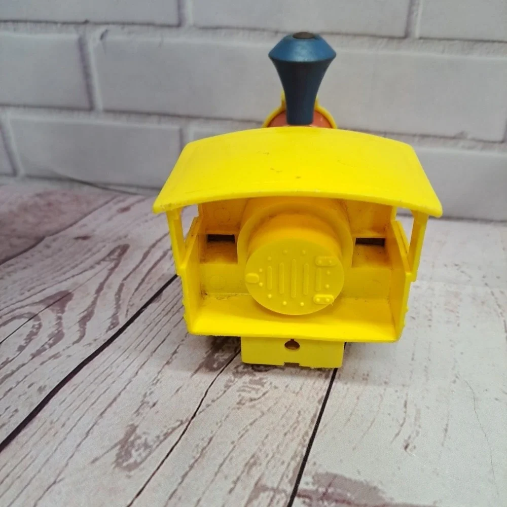 VTG Fisher Price Toot Toot Train 1964, Lot Of 3